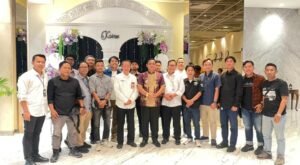 Gimmick Komunikasi Plt Bupati Bekasi: Influencer Dimanja di Hotel Mewah, Pers Formal ‘Dianaktirikan’