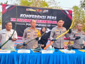 DUA PELAKU PENGEROYOKAN TEKNISI WI-FI DI PURWADADI-SUBANG DITANGKAP, LIMA MASIH BURON