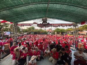 Ratusan Warga Basis Prosel Ikuti Senam Pagi Bersama Calon Kades Petahana di Puri Persada Sindang Mulya
